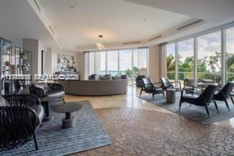 Condo in Sunny Isles Beach, Florida, 1 bedroom № 2090793 - photo 11