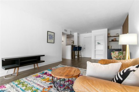 Condo in Tampa, Florida, 1 bedroom № 2123614 - photo 9