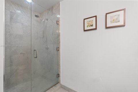 Condominio en venta en Miami, Florida, 55.83 m2 № 2145918 - foto 22