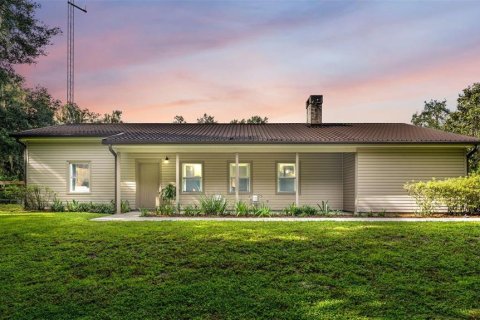 House in Lakeland, Florida 3 bedrooms, 222.41 sq.m. № 2120402 - photo 15