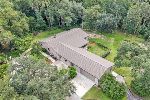 House in Lakeland, Florida 3 bedrooms, 222.41 sq.m. № 2120402 - photo 4