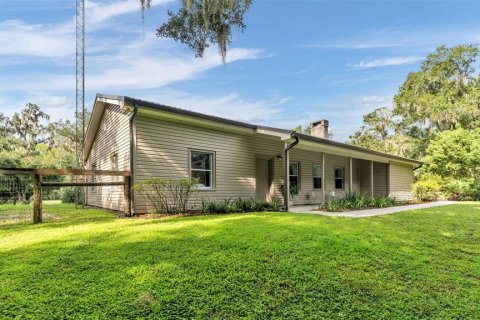 House in Lakeland, Florida 3 bedrooms, 222.41 sq.m. № 2120402 - photo 13