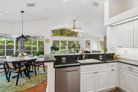 Villa ou maison à vendre à Plant City, Floride: 4 chambres, 214.51 m2 № 2413452 - photo 12
