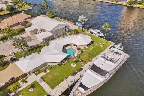 Casa en venta en Fort Lauderdale, Florida, 3 dormitorios, 195.65 m2 № 2392607 - foto 4