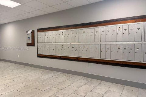 Copropriété à louer à Hialeah, Floride: 2 chambres, 82.68 m2 № 2425063 - photo 28