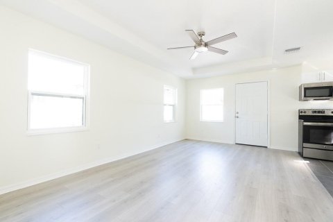 Apartment in Saint Petersburg, Florida 1 bedroom, 56.3 sq.m. № 2275419 - photo 9