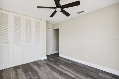 House in Tavares, Florida 2 bedrooms, 130.06 sq.m. № 2114747 - photo 27