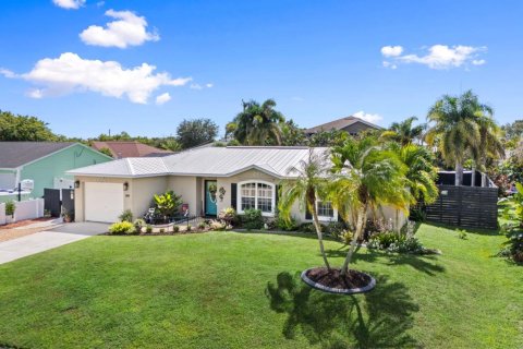 Villa ou maison à vendre à Port St. Lucie, Floride: 3 chambres, 117.8 m2 № 2420695 - photo 6