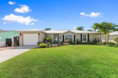 Villa ou maison à vendre à Port St. Lucie, Floride: 3 chambres, 117.8 m2 № 2420695 - photo 8