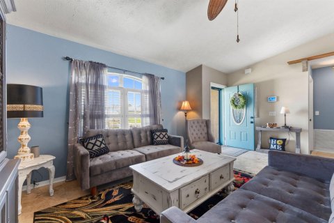 Villa ou maison à vendre à Port St. Lucie, Floride: 3 chambres, 117.8 m2 № 2420695 - photo 10