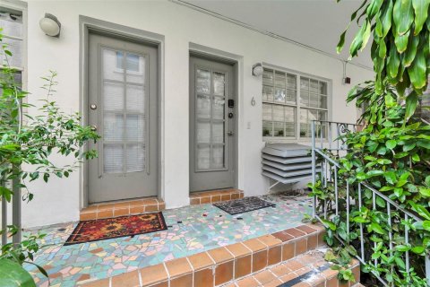 Condo in Miami Beach, Florida, 1 bedroom  № 1811283 - photo 22