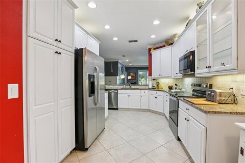 House in Wimauma, Florida 2 bedrooms, 138.98 sq.m. № 1853586 - photo 16