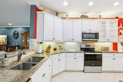 House in Wimauma, Florida 2 bedrooms, 138.98 sq.m. № 1853586 - photo 13