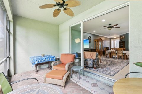 House in Wimauma, Florida 2 bedrooms, 138.98 sq.m. № 1853586 - photo 29