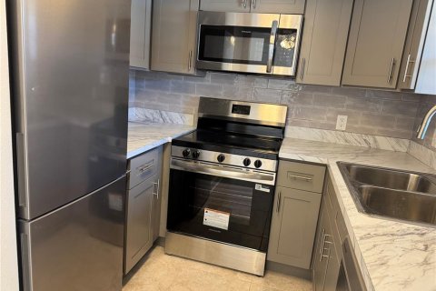 Copropriété à louer à New Port Richey, Floride: 1 chambre, 65.77 m2 № 2101454 - photo 5