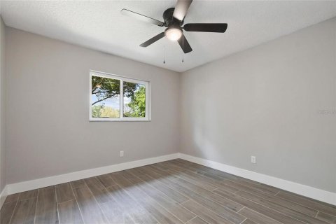 House in Winter Garden, Florida 4 bedrooms, 195.09 sq.m. № 1813504 - photo 19