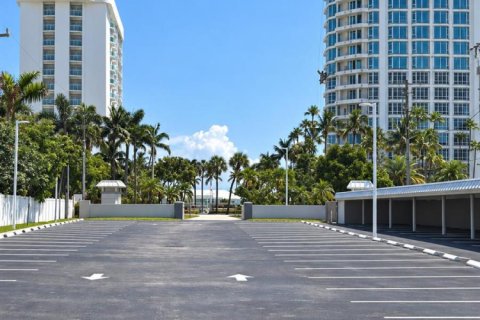 Copropriété à louer à Lauderdale-by-the-Sea, Floride: 1 chambre, 49.7 m2 № 2376900 - photo 20