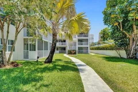 Copropriété à louer à Lauderdale-by-the-Sea, Floride: 1 chambre, 49.7 m2 № 2376900 - photo 19