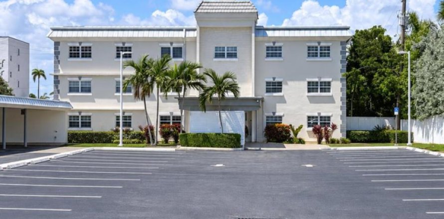 Condo à Lauderdale-by-the-Sea, Floride, 1 chambre № 2376900