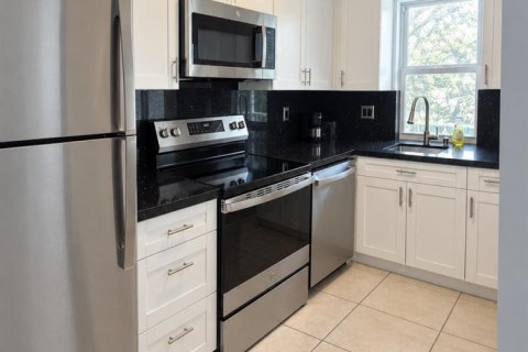 Copropriété à louer à Lauderdale-by-the-Sea, Floride: 1 chambre, 49.7 m2 № 2376900 - photo 9