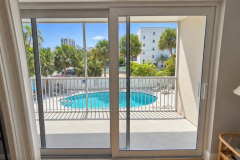 Copropriété à louer à Lauderdale-by-the-Sea, Floride: 1 chambre, 49.7 m2 № 2376900 - photo 14