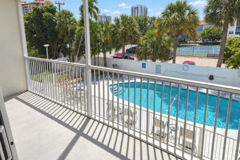 Copropriété à louer à Lauderdale-by-the-Sea, Floride: 1 chambre, 49.7 m2 № 2376900 - photo 15