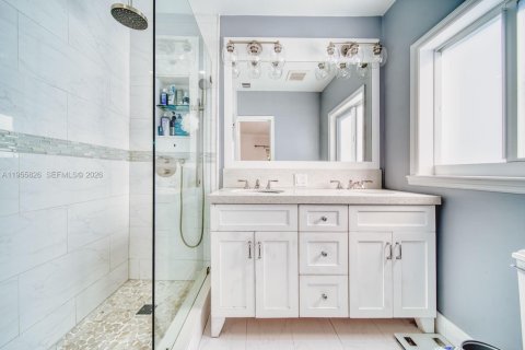 Villa ou maison à louer à Coral Gables, Floride: 3 chambres, 183.85 m2 № 2026404 - photo 21