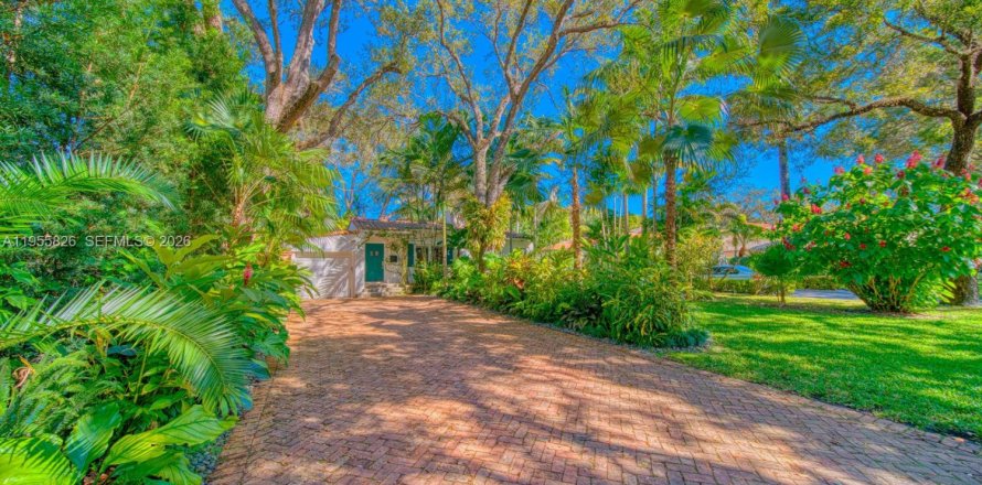 Villa ou maison à Coral Gables, Floride 3 chambres, 183.85 m2 № 2026404
