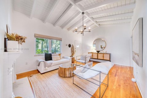 Villa ou maison à louer à Coral Gables, Floride: 3 chambres, 183.85 m2 № 2026404 - photo 11