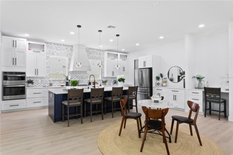 Купить виллу или дом в Тампа, Флорида 4 комнаты, 330.17м2, № 1583283 - фото 18