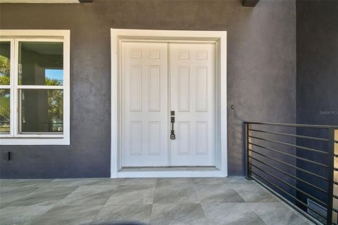 Купить виллу или дом в Тампа, Флорида 4 комнаты, 330.17м2, № 1583283 - фото 2