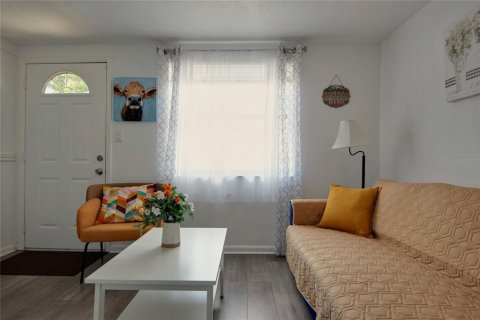Купить коммерческую недвижимость в Ларго, Флорида 7 спален, 323.02м2, № 1651648 - фото 28