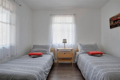 Купить коммерческую недвижимость в Ларго, Флорида 7 спален, 323.02м2, № 1651648 - фото 20