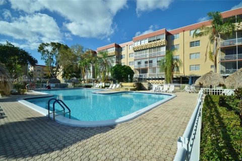 Снять в аренду кондоминиум в Плантация, Флорида 1 спальня, 87.33м2, № 1954836 - фото 15