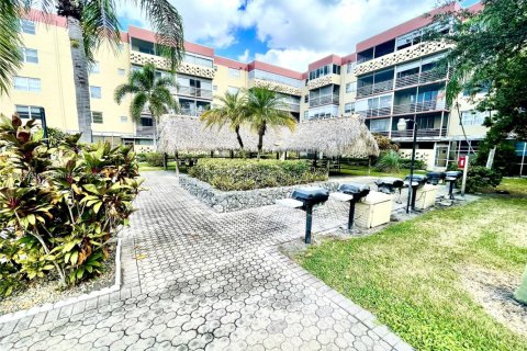 Снять в аренду кондоминиум в Плантация, Флорида 1 спальня, 87.33м2, № 1954836 - фото 23