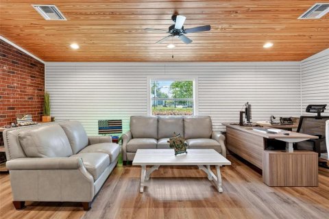 Immobilier commercial à vendre à Tavares, Floride: 137.03 m2 № 2200909 - photo 12