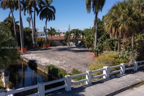 Terrain à Miami, Floride № 2080214