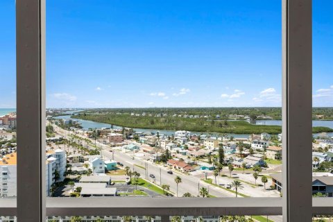 Condominio en venta en Redington Shores, Florida, 1 dormitorio, 98.48 m2 № 1759902 - foto 22