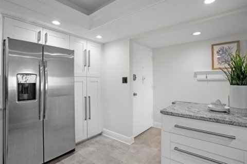 Condominio en venta en Redington Shores, Florida, 1 dormitorio, 98.48 m2 № 1759902 - foto 21