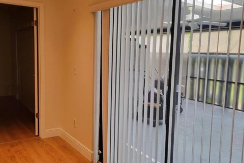 Townhouse in Port St. Lucie, Florida 3 bedrooms, 156.82 sq.m. № 2086482 - photo 10