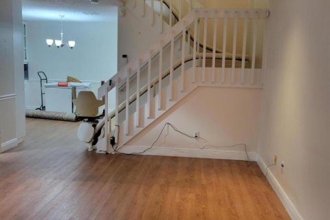 Townhouse in Port St. Lucie, Florida 3 bedrooms, 156.82 sq.m. № 2086482 - photo 6