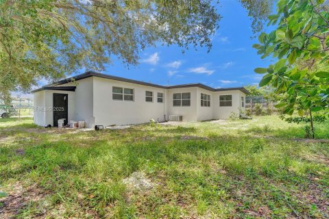 Casa en venta en Miami, Florida, 3 dormitorios, 127.09 m2 № 1986848 - foto 26