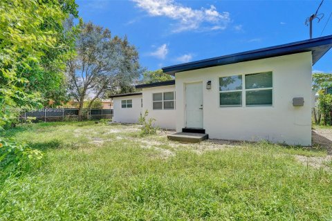 Casa en venta en Miami, Florida, 3 dormitorios, 127.09 m2 № 1986848 - foto 25