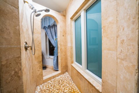 Villa ou maison à vendre à Parkland, Floride: 5 chambres, 395.39 m2 № 1779360 - photo 22