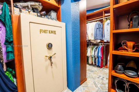 Villa ou maison à vendre à Parkland, Floride: 5 chambres, 395.39 m2 № 1779360 - photo 24