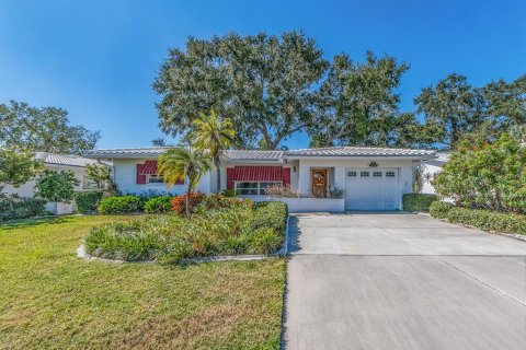 House in Seminole, Florida 2 bedrooms, 153.2 sq.m. № 2151796