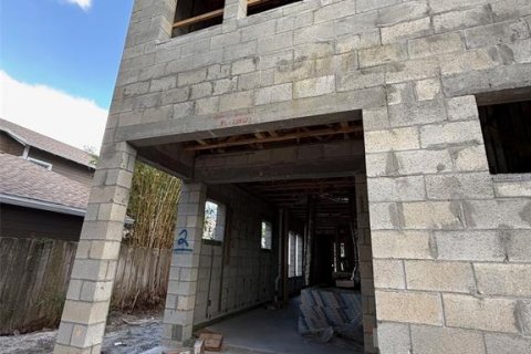 Touwnhouse à vendre à Tampa, Floride: 4 chambres, 217.11 m2 № 1838145 - photo 11