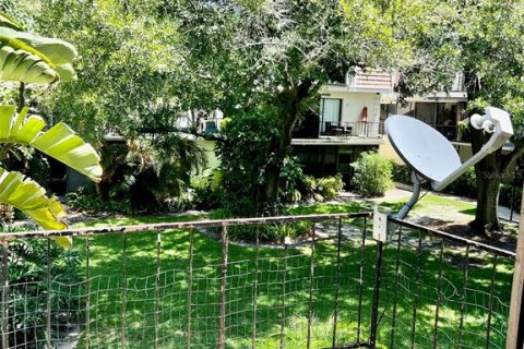 Condo in Orlando, Florida, 2 bedrooms  № 2239399 - photo 19