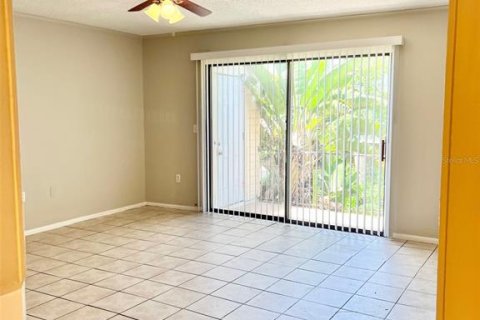 Condo in Orlando, Florida, 2 bedrooms  № 2239399 - photo 6
