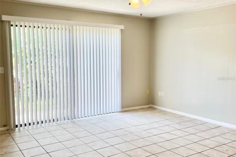 Condo in Orlando, Florida, 2 bedrooms  № 2239399 - photo 5
